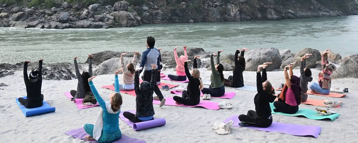Jiva Yoga Academy - formation de professeur de yoga de 200 heures et 300 heures à Rishikesh, en Inde