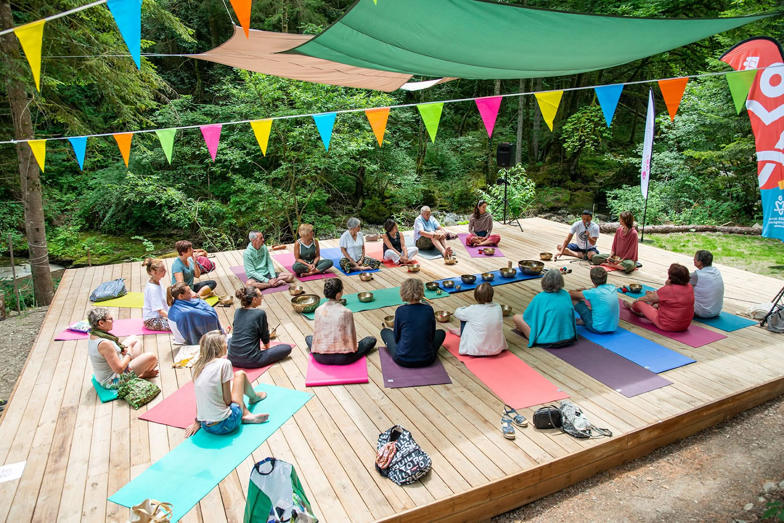 SANSKRITI – Centre de retraite de yoga et de méditation | Alpes françaises