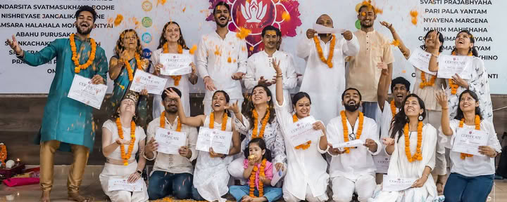École de yoga Ashtanga de Rishikesh - TTC de yoga à Rishikesh
