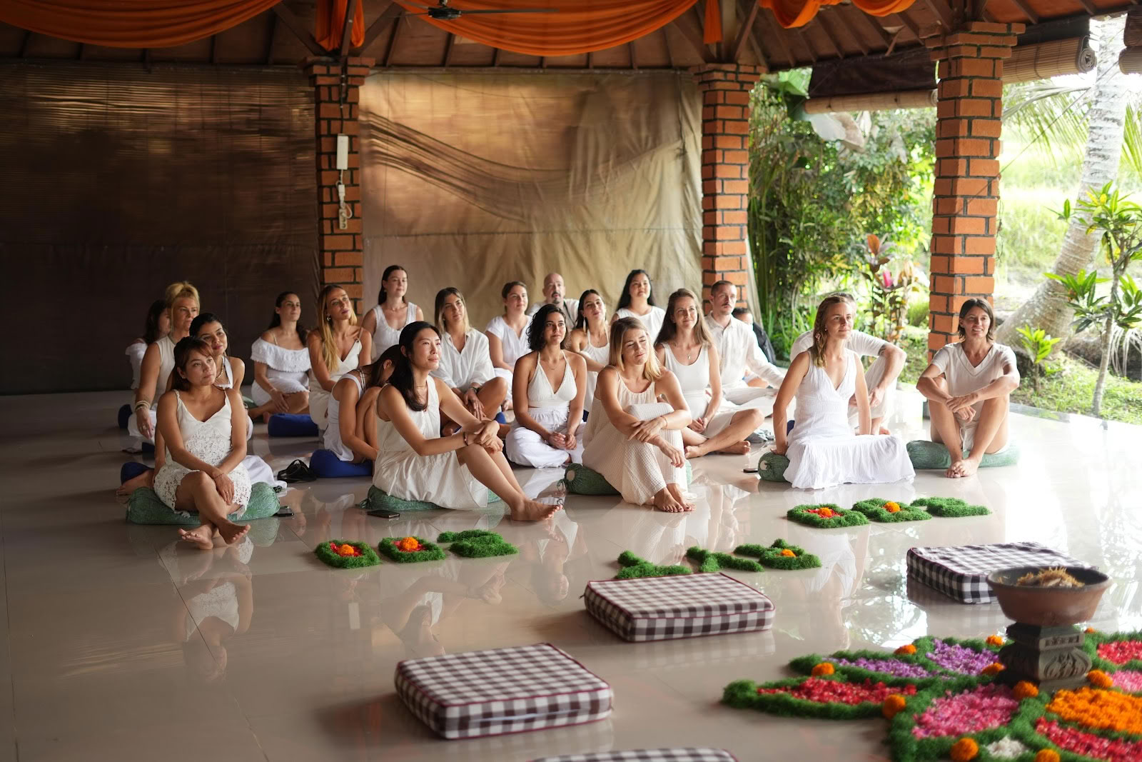 Bali Yogpeeth - formation de professeur de yoga de 200, 300 et 500 heures à Bali