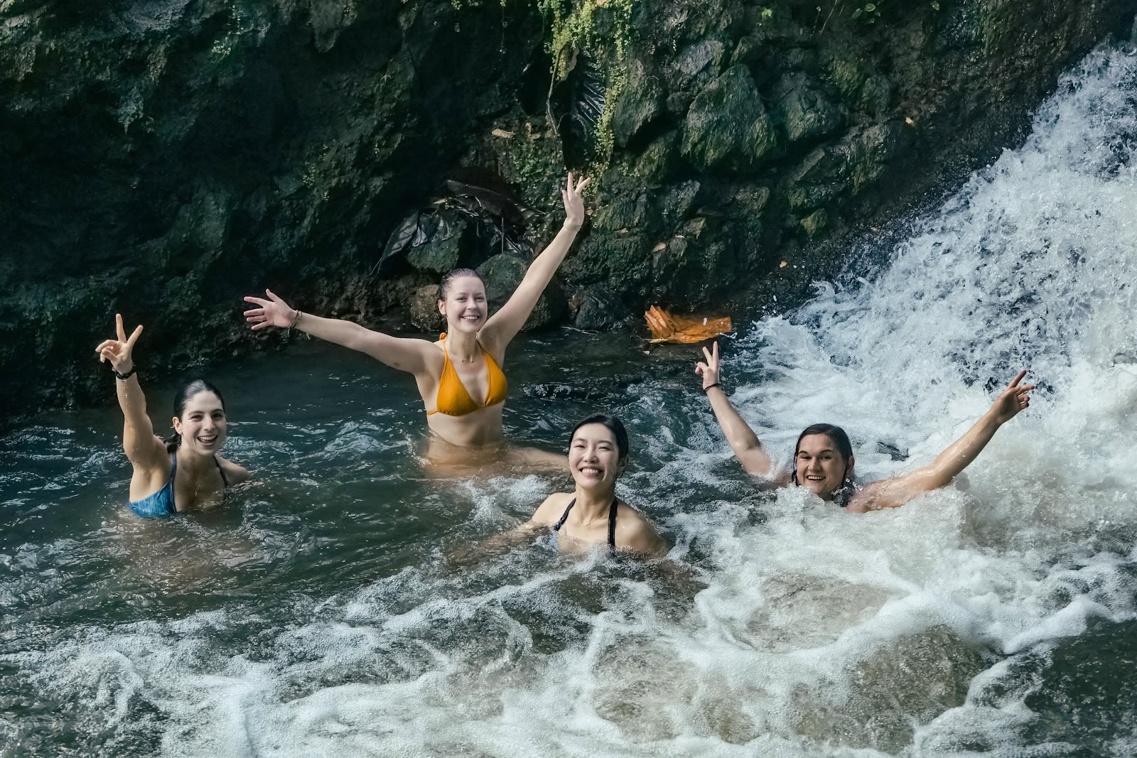 Bali Yogpeeth - formation de professeur de yoga de 200, 300 et 500 heures à Bali