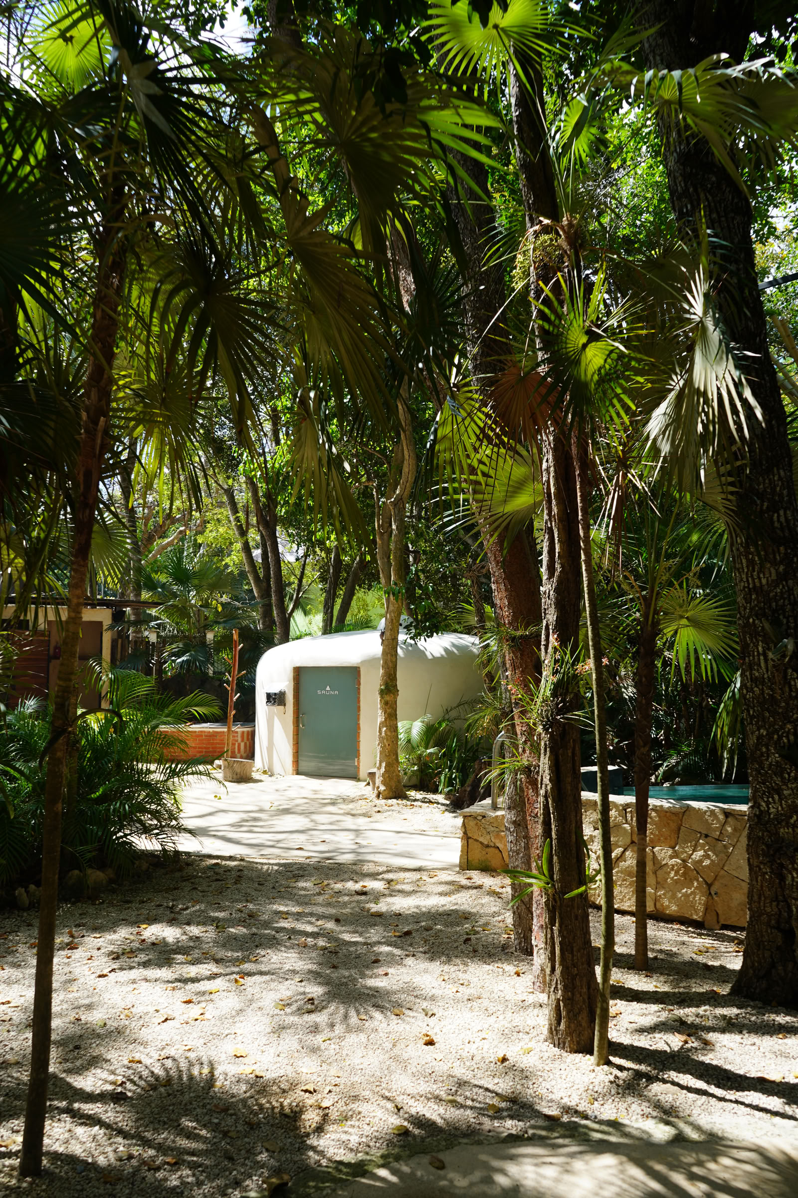 Colibri room