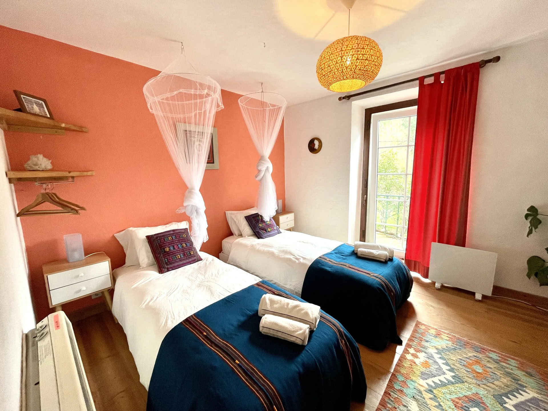 Chambre double avec salle de bain privative