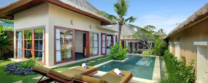 Villa avec piscine de trois chambres