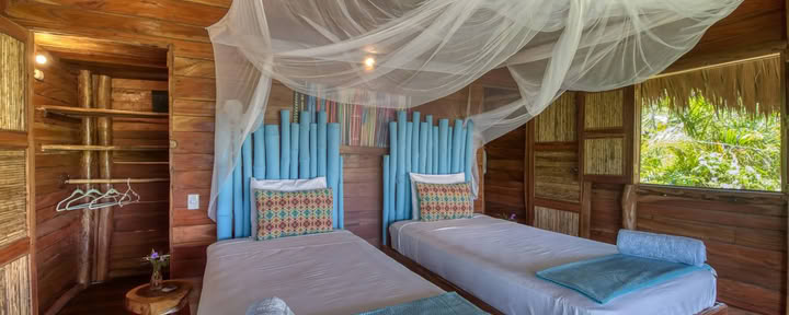 Bungalow partagé 6 (2 personnes par chambre)
