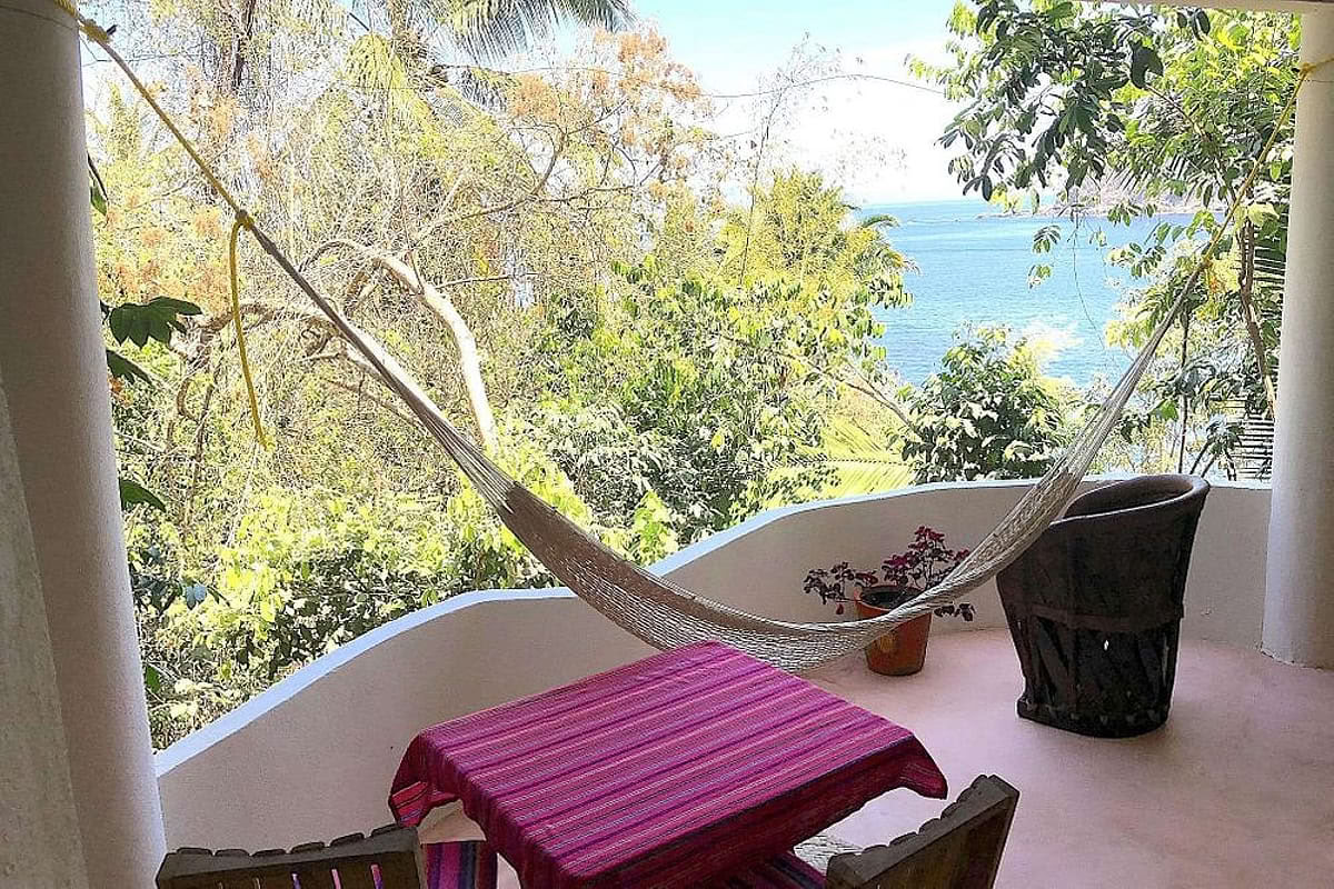 Chambre privée avec vue sur l’océan et salle de bain