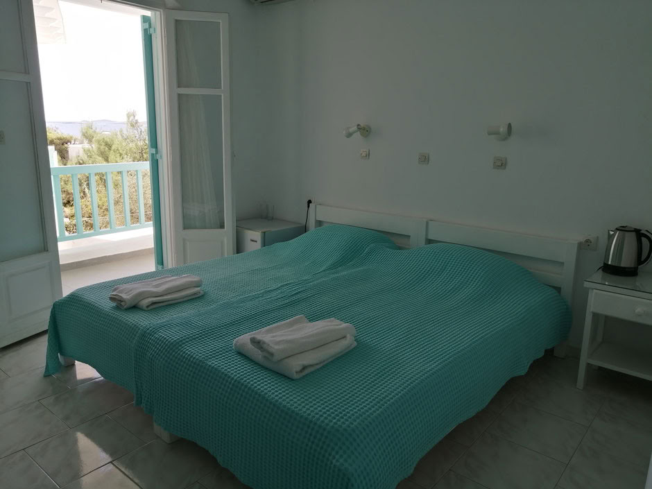 Chambre avec balcon vue mer
