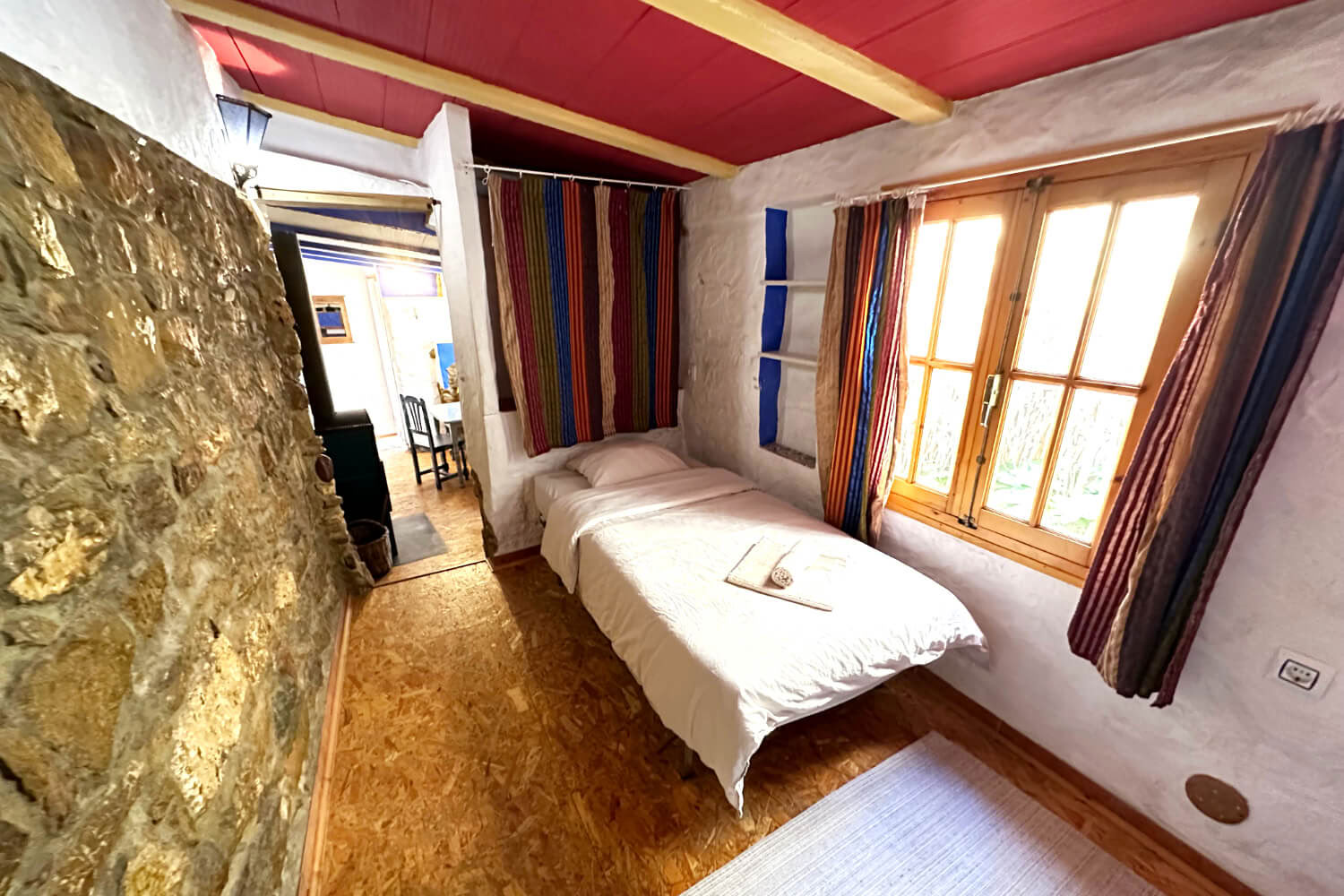 Appartement pour 1 invité avec salle de bain et cuisine privées