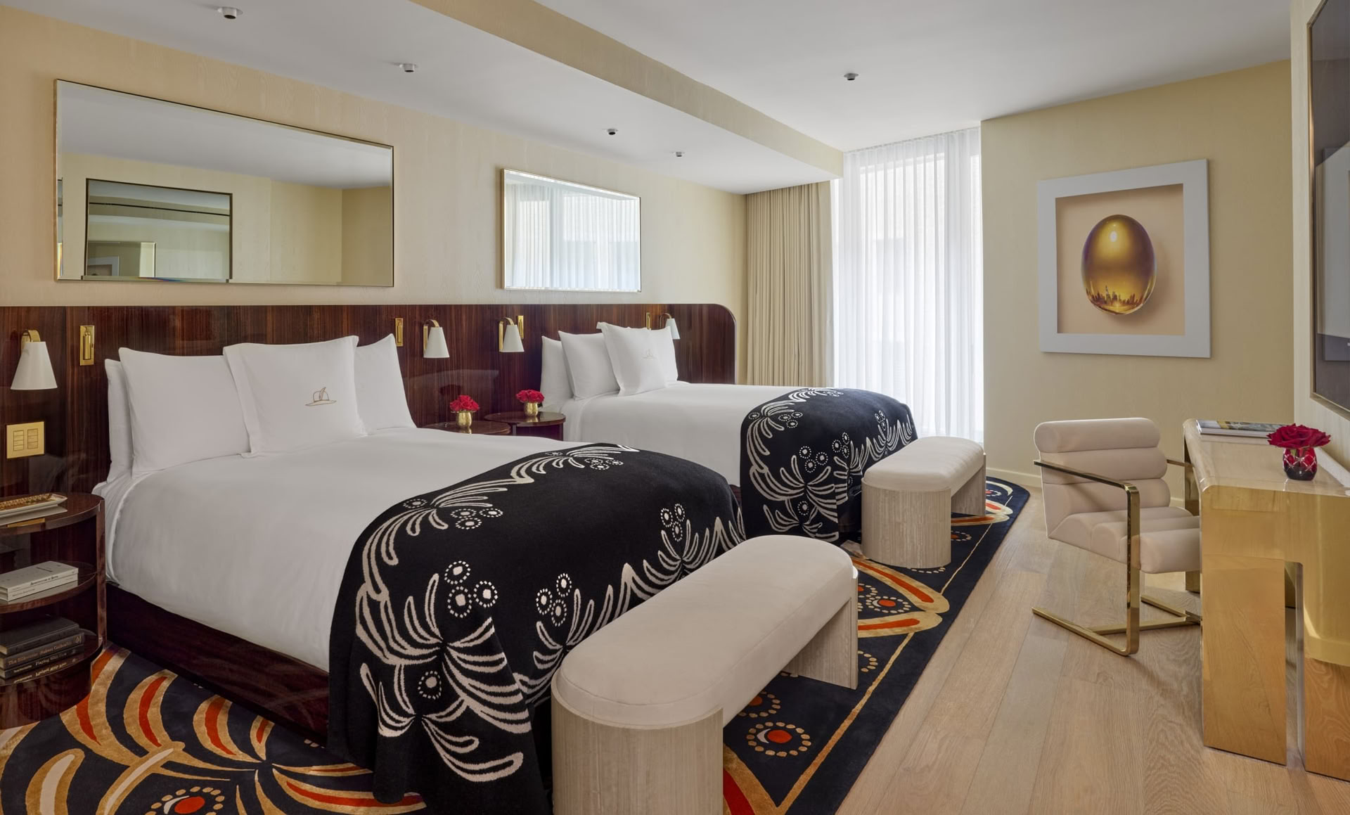 Chambre Classique Queen-Queen Accessible aux Personnes à Mobilité Réduite et Malentendantes, Douche à l’italienne