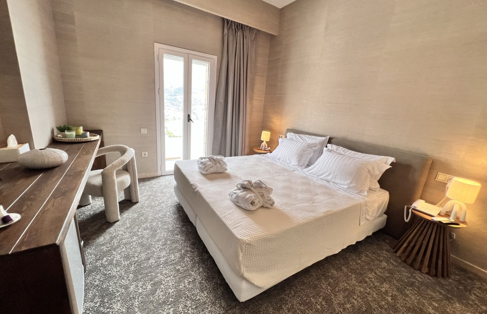 Deluxe avec piscine profonde