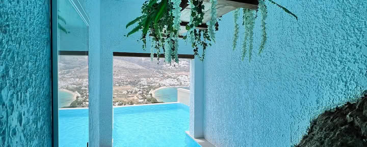 Deluxe avec piscine troglodyte