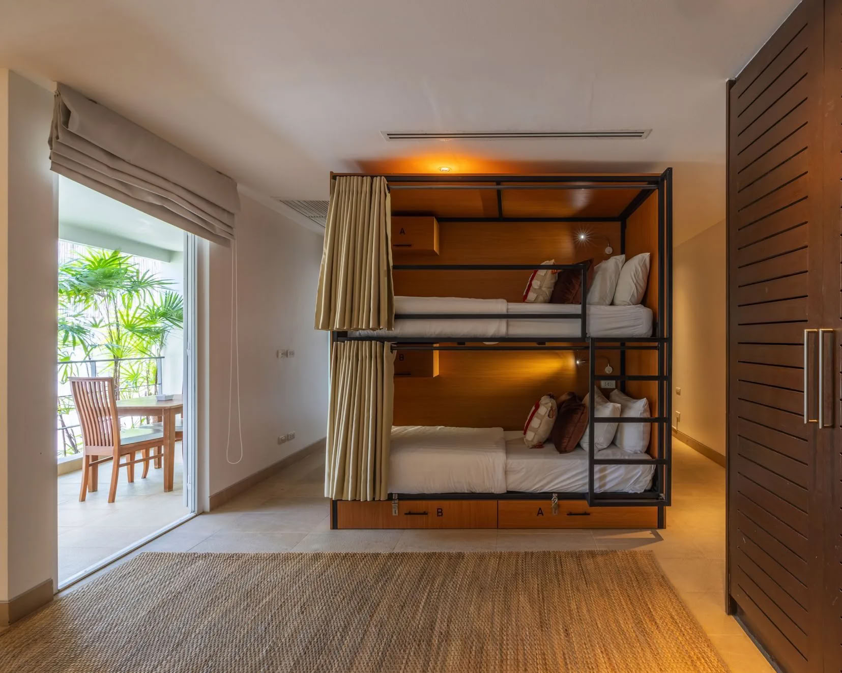Penthouse d'une chambre avec piscine privée