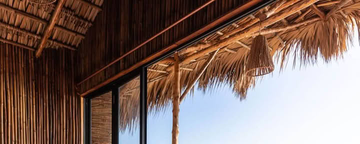 Bungalow privé dans une cabane dans les arbres en bord de mer