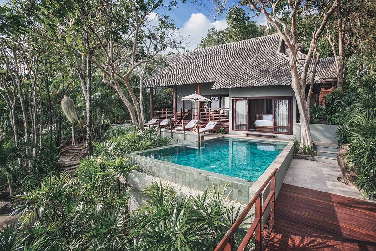 Villa avec piscine en bord de mer (1 ou 2 chambres)