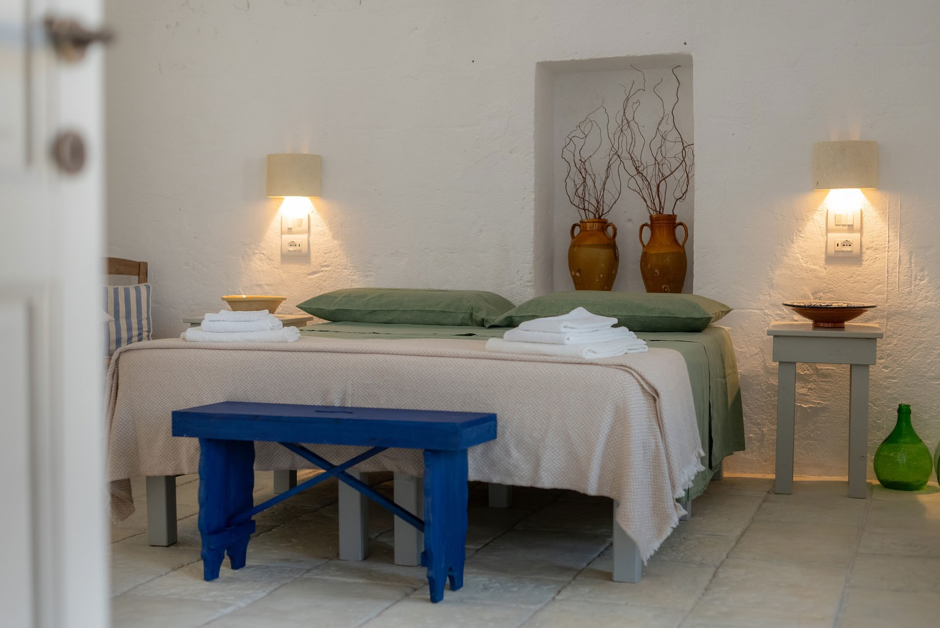 Chambre simple au lieu principal