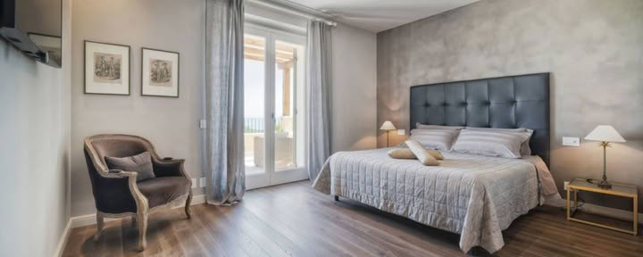 Chambre double avec salle de bains privative et vue sur la mer