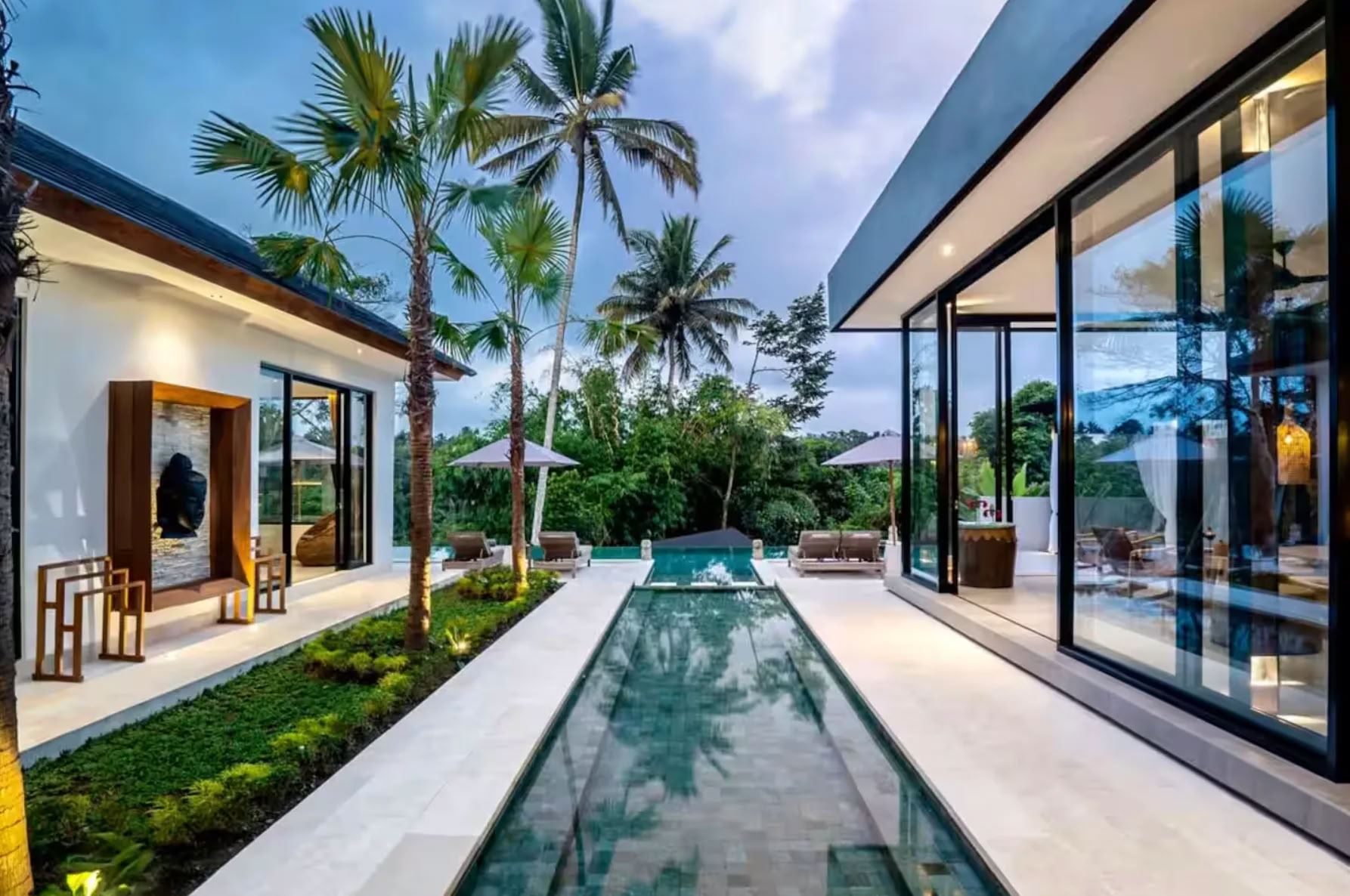 Villa privée (chambres partagées à lit simple)
