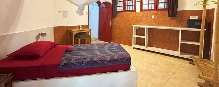 Single AC with Private Bathroom - ZEN
