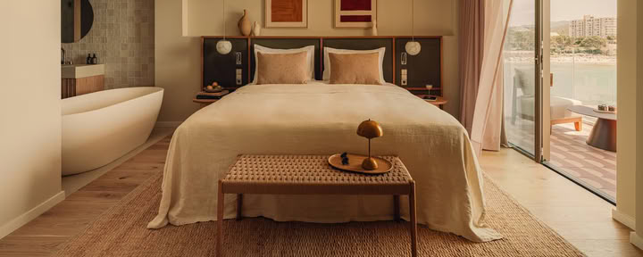 Suite Aethos