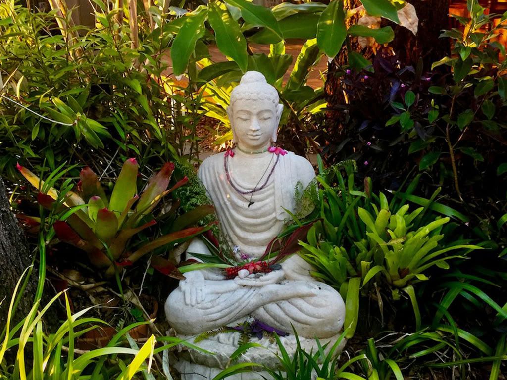 Ali Barlow (Sangsurya Retreat Centre)